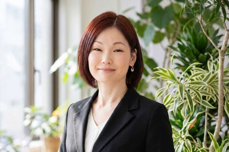 西出 聖子