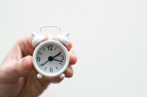 フルタイム正社員にこだわらない採用——シニア・子育て世代・短時間勤務という3つの選択肢